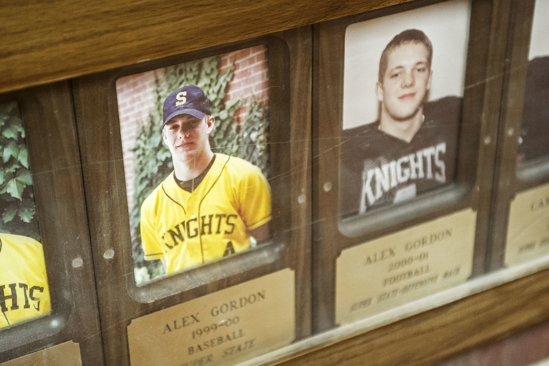 Alex Gordon Memorabilia, 11/02/2015